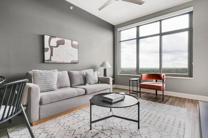 Appartement de vacances pour 4 personnes, avec balcon et piscine, animaux acceptés