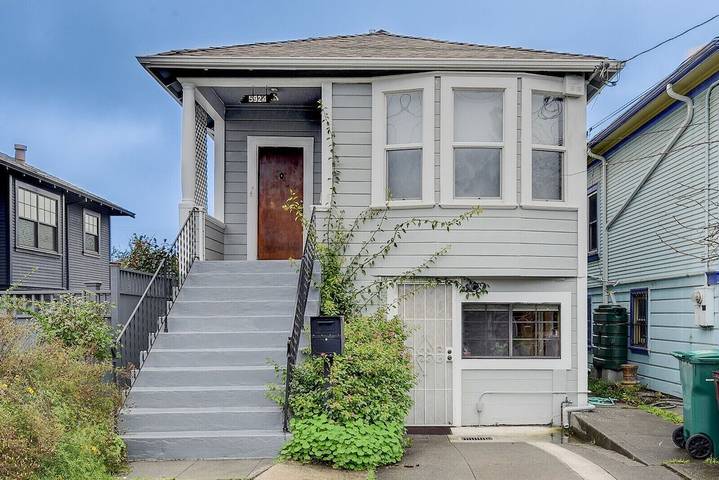 Vacation rental for 3 people, with yard in Oakland