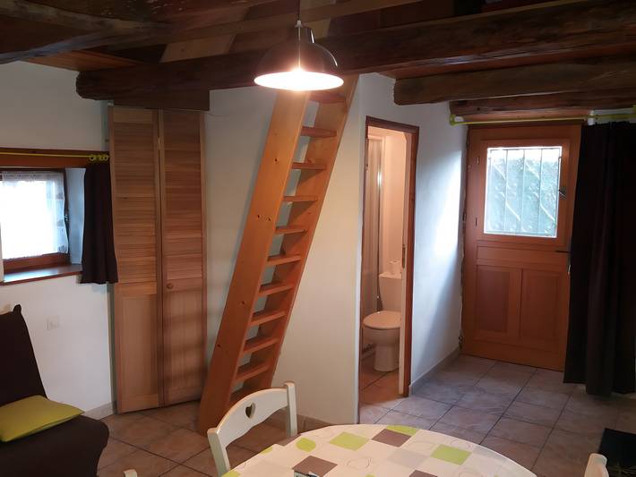 Petite Auvergne Cottage with Mountain View in Saint-Julien-Puy-Lavèze, Volcans d'Auvergne Regional Nature Park