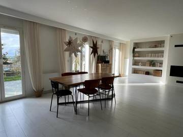 Gîte pour 9 personnes, avec jardin et vue, animaux acceptés à Maule