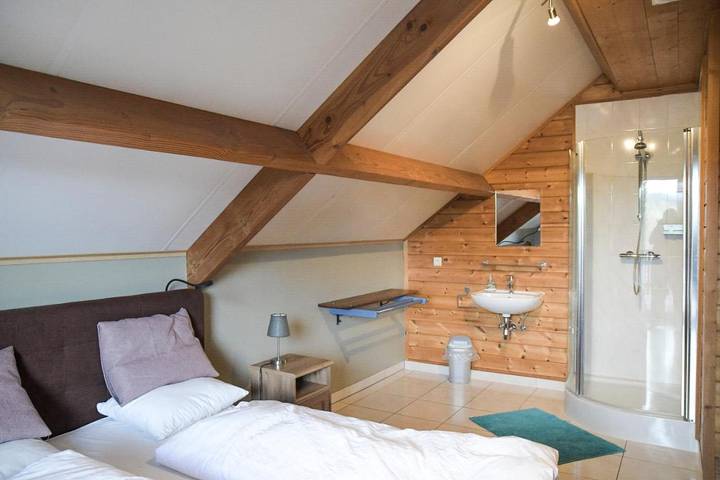 Location de vacances pour 15 personnes, avec sauna ainsi que vue et jardin, animaux acceptés dans Wibrin - 3