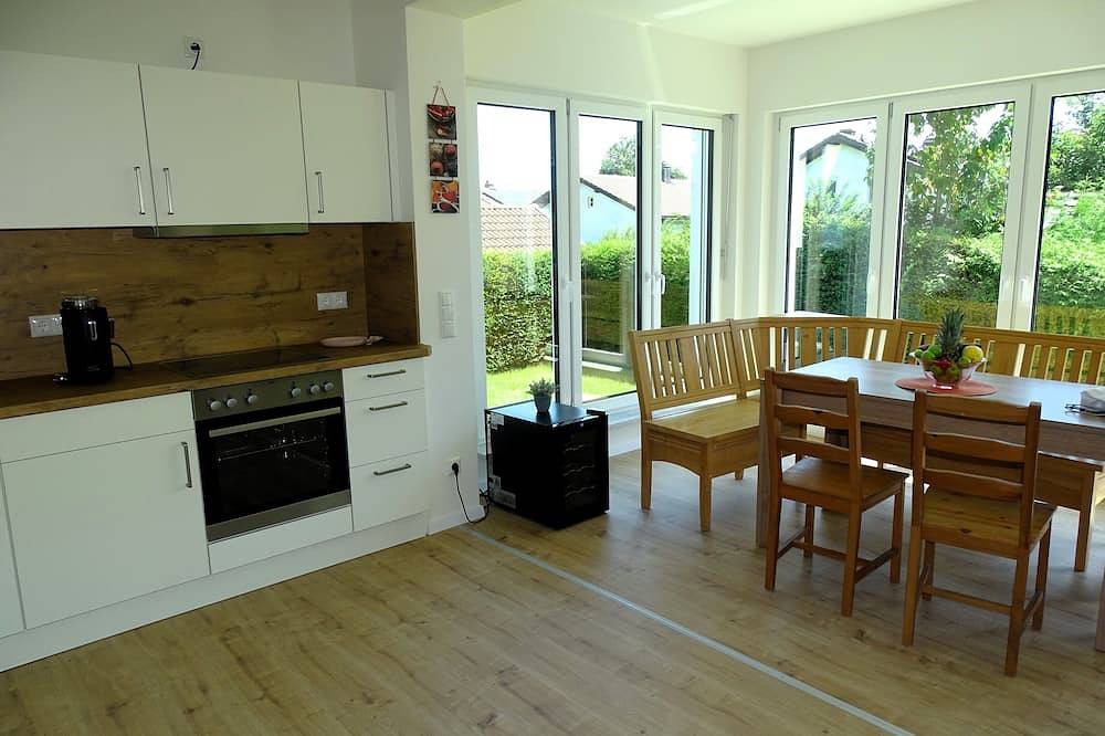 Ganze Wohnung, Sonniges Apartment mit großem Garten im Naherholungsgebiet in Postmünster, Ostbayern