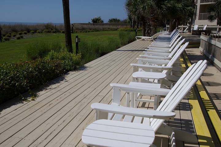 Villa for 10 people, with balcony and pool as well as hot tub in Palmetto Dunes