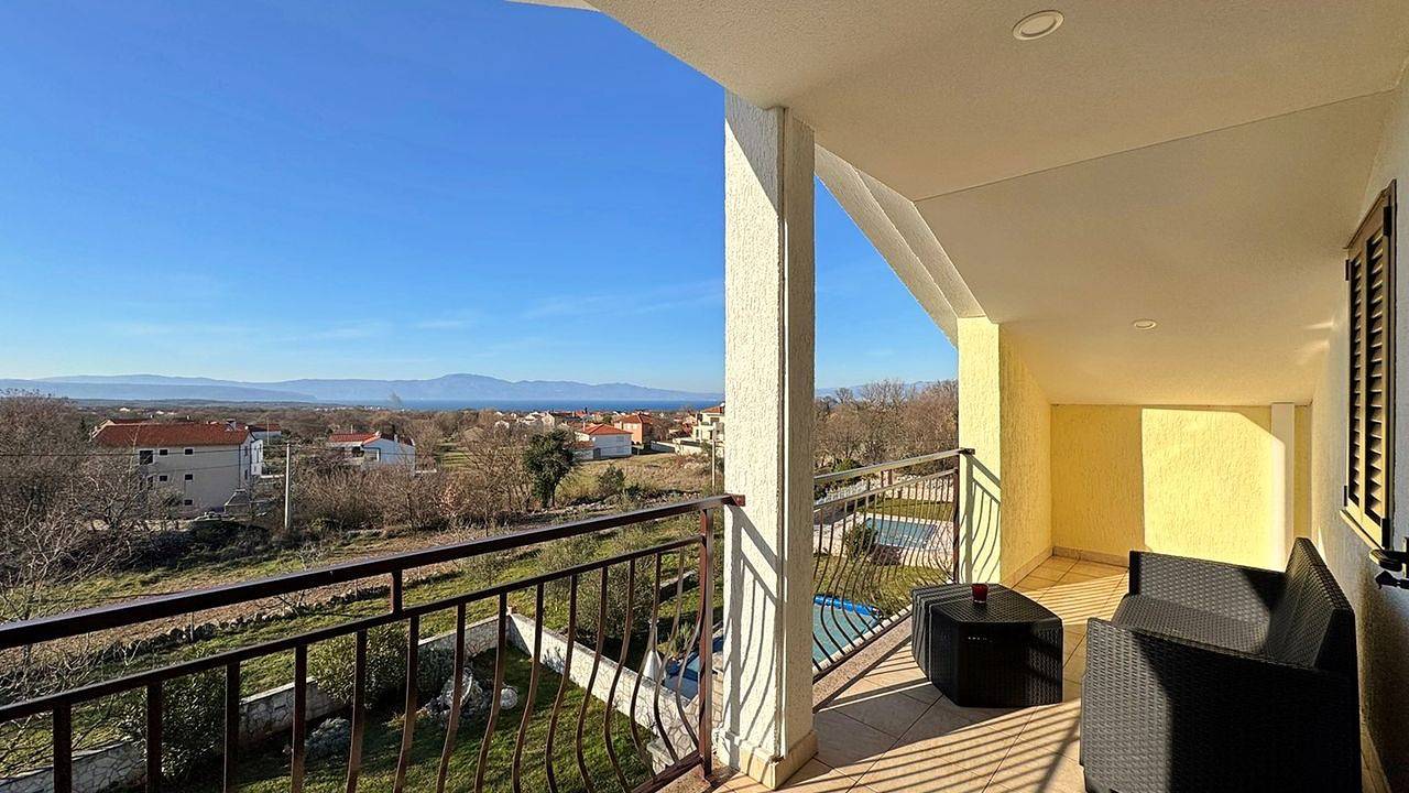 Ganze Ferienwohnung, Ferienwohnung für 5 Personen (70 m²) in Malinska in Malinska-Dubašnica, Krk