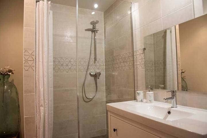 Location de vacances pour 4 personnes, avec jardin à Sainte-Gemme-la-Plaine - 4