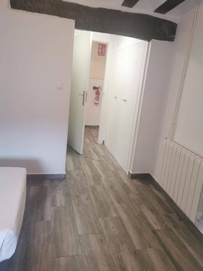 Hotel para 2 personas, con terraza y vistas en Alfoz de Burgos - 4