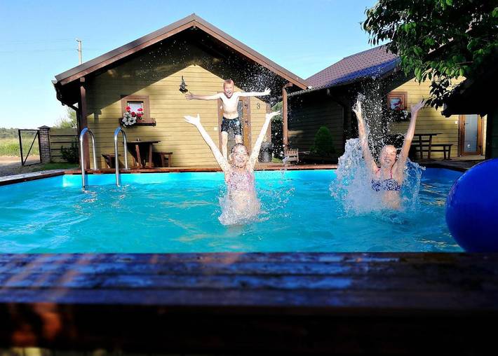 Maison de vacances pour 4 personnes, avec jacuzzi ainsi que piscine et jardin - 1
