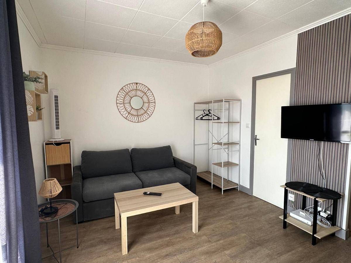Appartement entier, Studio meublé à proximité gare-Wifi in Tonneins, Région de Marmande