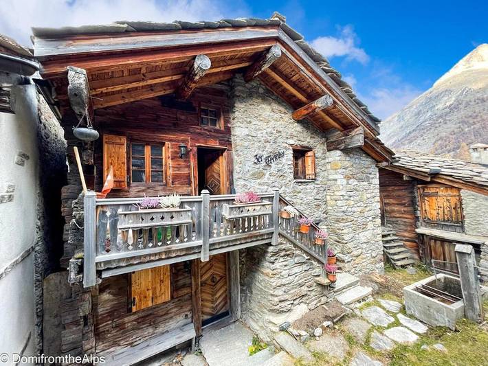 Ferienhaus für 6 Personen, mit Terrasse und Garten sowie Ausblick in Saas-Almagell