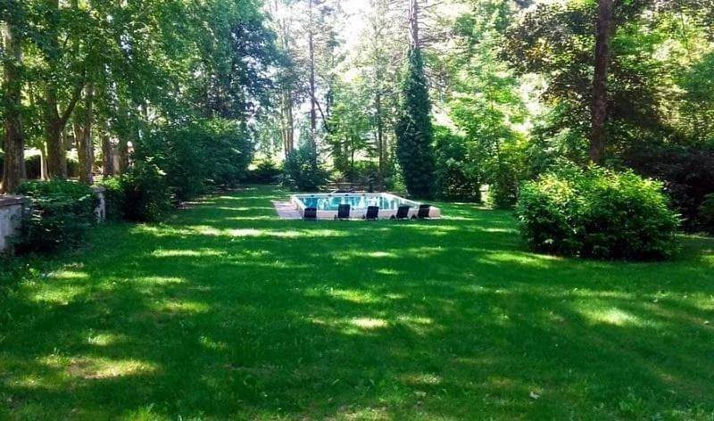 Gîte pour 7 personnes, avec piscine ainsi que jardin et jacuzzi à Lurs - 2