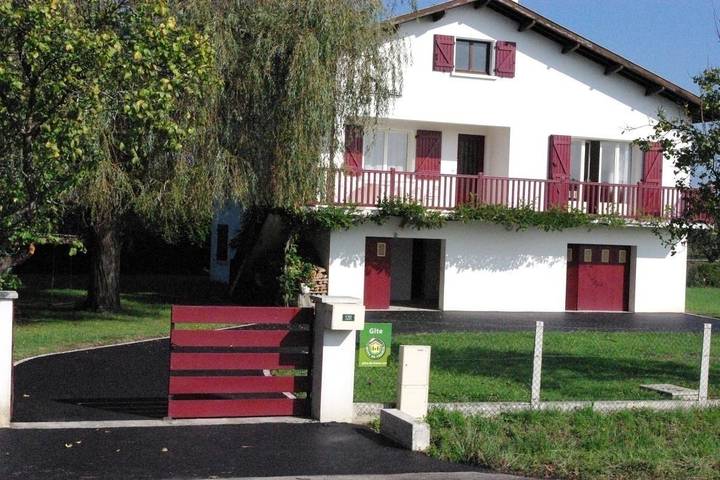 Maison de vacances pour 8 personnes, avec terrasse et jardin, animaux acceptés à Saint-Martin-de-Seignanx