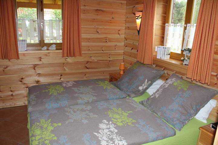 Location de vacances pour 4 personnes, avec terrasse et jardin à Rhauderfehn - 2