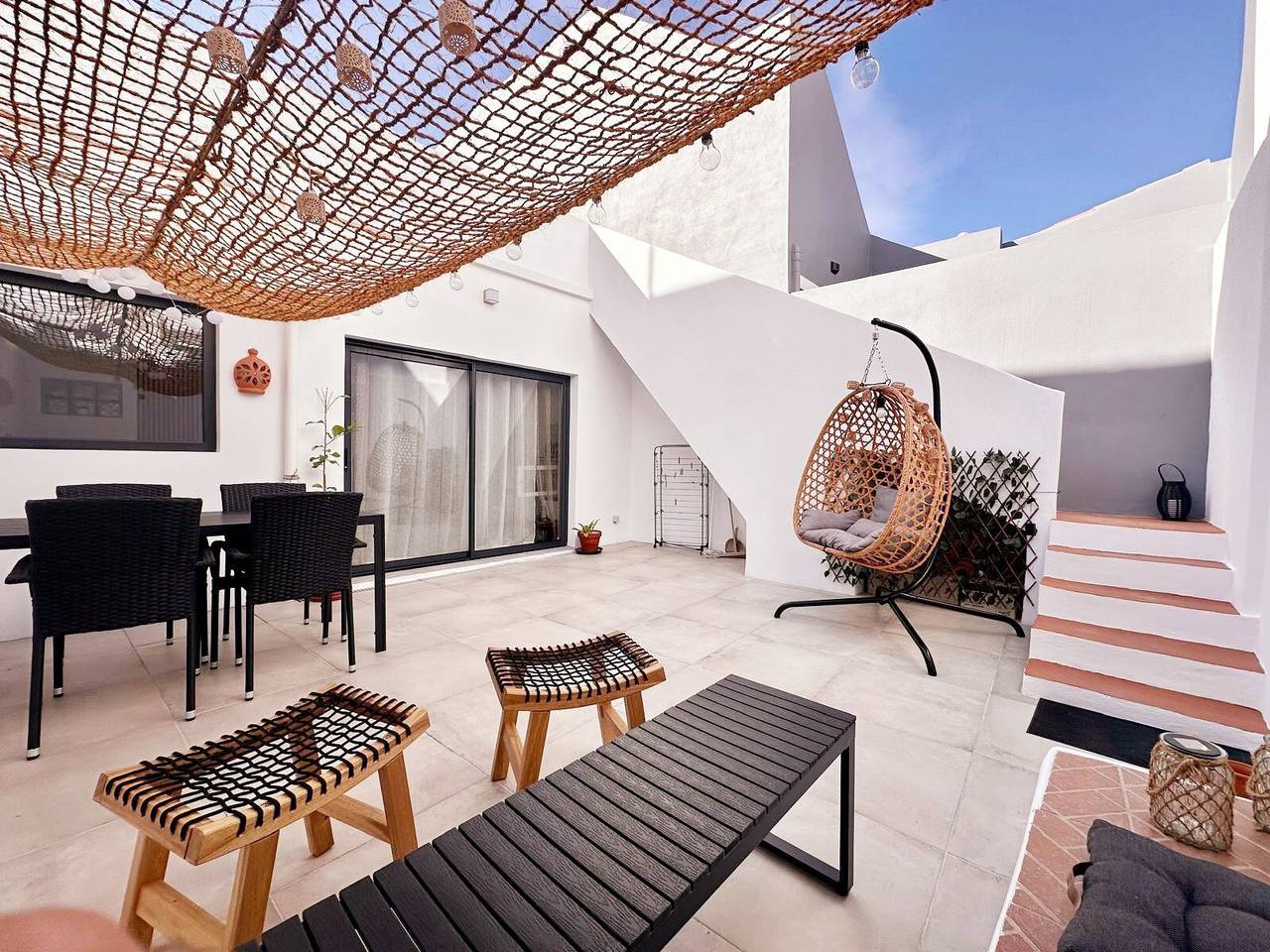 Casa algarveña cómoda con patio, terraza y 2 dormitorios cerca de la playa in Parchal, Estômbar e Parchal