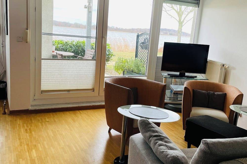 Ganze Wohnung, Direkt an der Havel. Entspannung und Ruhe pur in zentraler Lage von Werder. in Glindower See, Werder