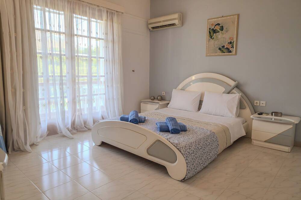 Makiaris Villa in Archangelos, Rhodos
