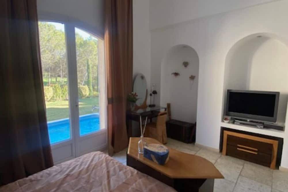 Villa du Soleil en Provence,   sur le Domaine du Golf de Pont Royal in Mallemort, Région d'Arles