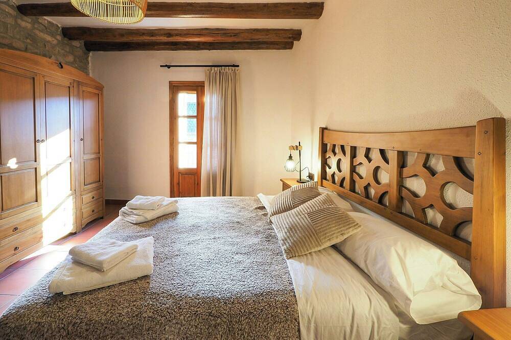 Acogedora casa de piedra del Pirineo aragonés in Boltaña, Pirineo Aragonés