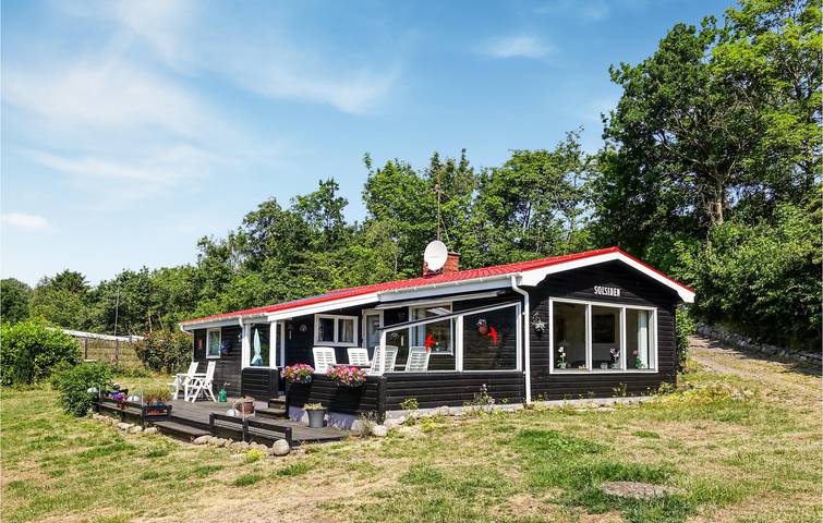 Ferienhaus für 4 Personen, mit Terrasse in Svaneke