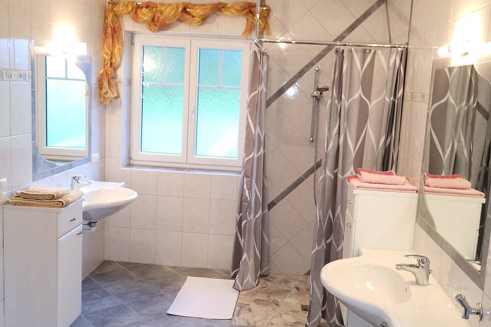 Ganze Wohnung, Landhaus Zitz\nwohnung 1\nglück hat hier Aussicht in Ranten, Murau (Kreischberg)