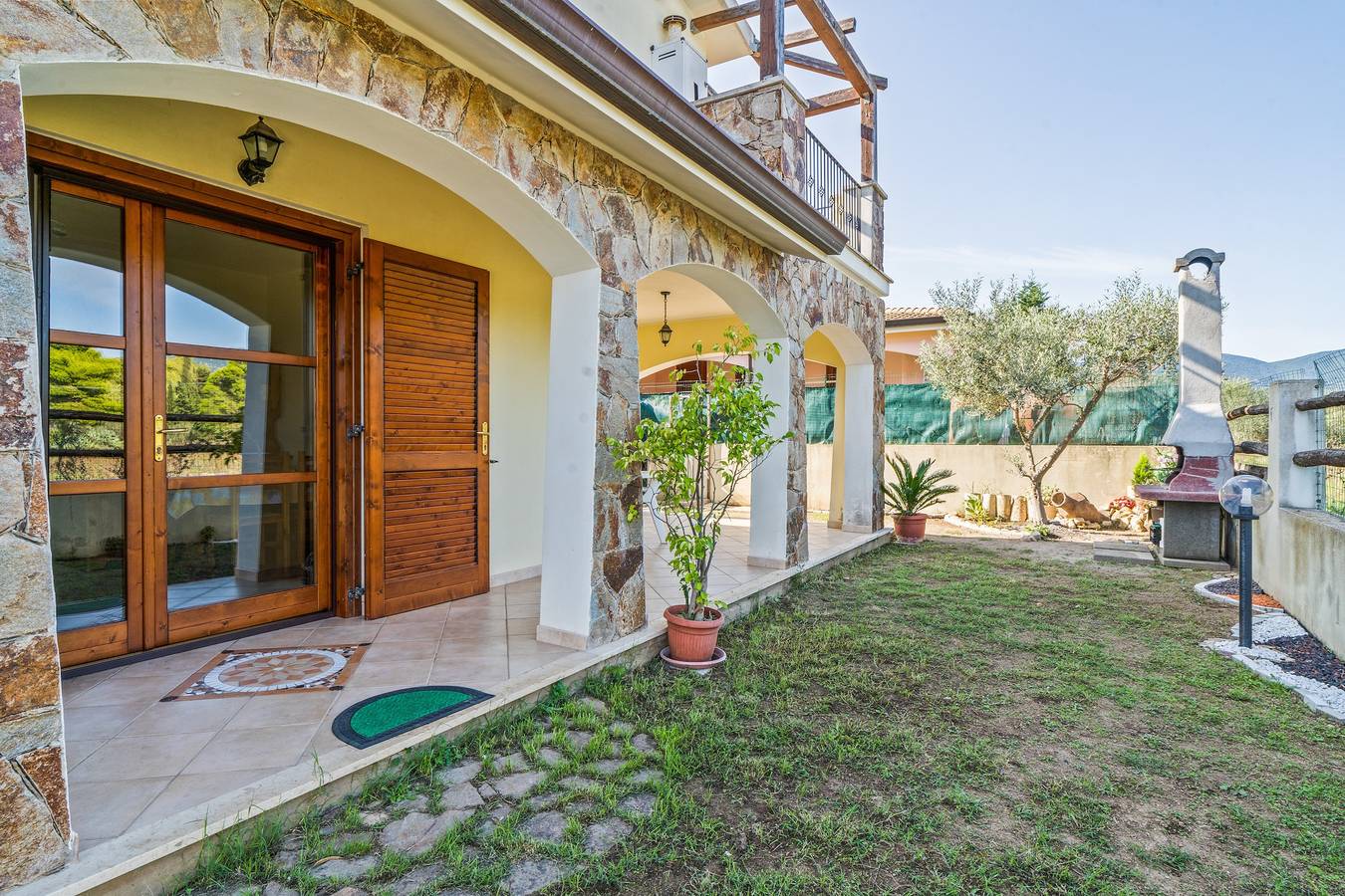 Holiday Home Villamara with Terrace, Mountain View & Garden; Parking Available in Olia Speciosa, Cagliari Province