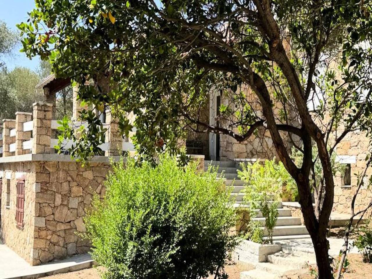 Appartement entier, Maisons & Villas pour 10 Personnes in Abbartello, Olmeto