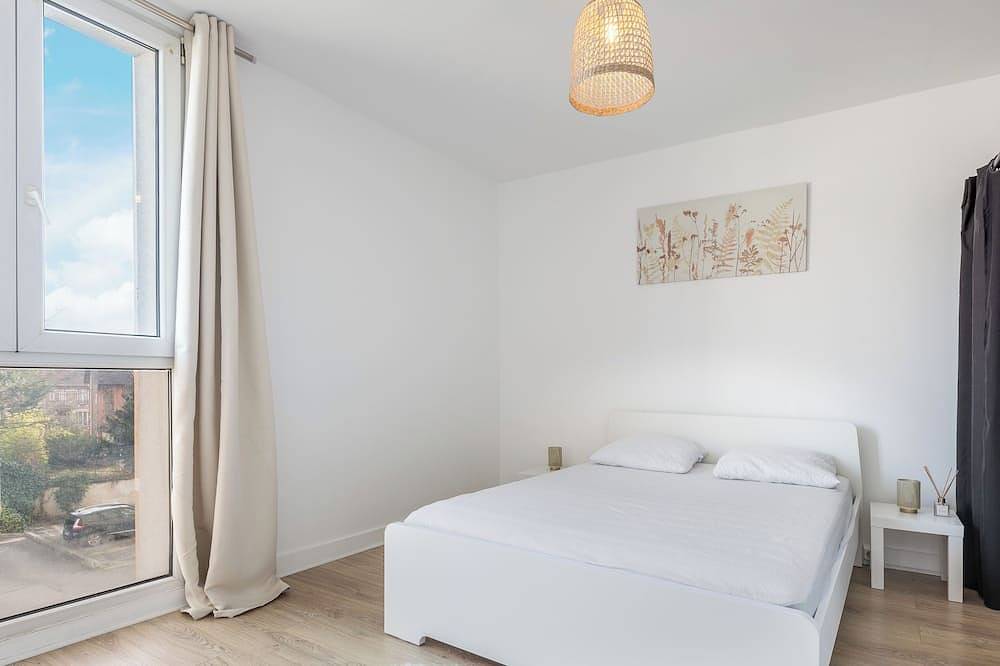 Apartamento entero, Urban Paradise - Orly 5 min and Paris 10 min away in Thiais, Valle del Marne