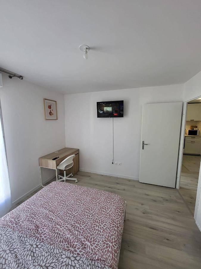 Gîte pour 2 personnes, avec balcon, animaux acceptés à L'Haÿ-les-Roses - 2