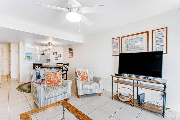 Vacation apartment for 6 people, with balcony - 1