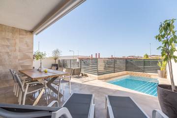 Chalet para 6 Personas en La Herrada, Los Montesinos, Foto 1
