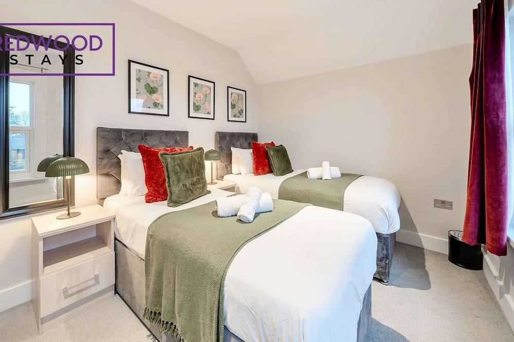 Groups/Contractors, Pet-friendly, Smart Tv, Wifi in Rushmoor, Hampshire