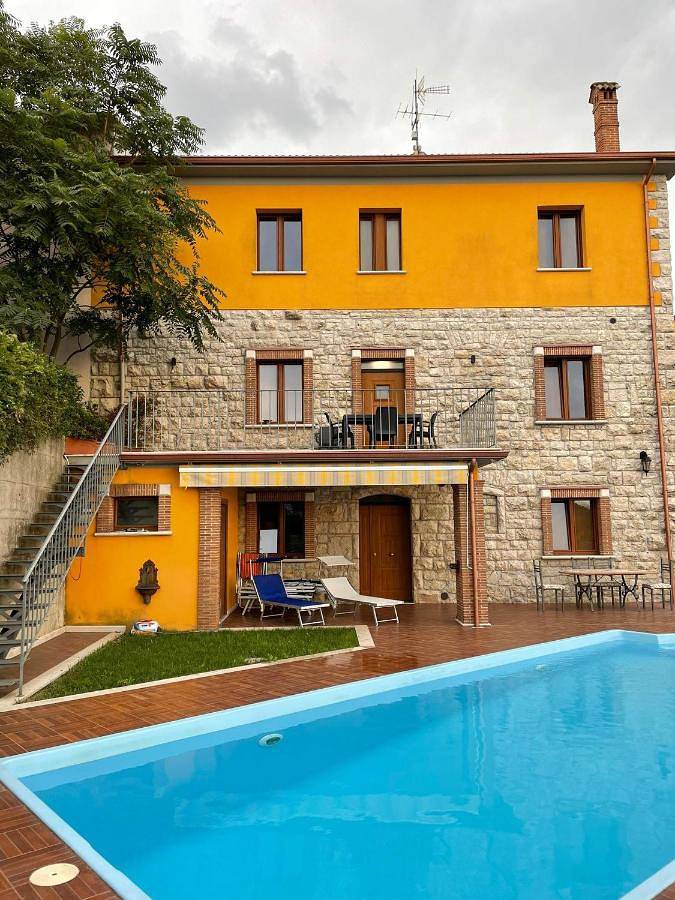 Appartamento per 2 persone, con giardino e piscina in Provincia di Benevento