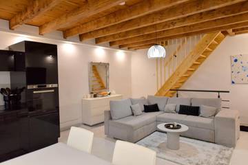 Gîte pour 6 personnes, avec jardin et vue, animaux acceptés à Grésy-sur-Isère