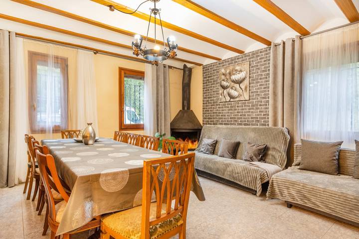 Villa pour 18 personnes, avec jardin et vue sur le lac, animaux acceptés - 1