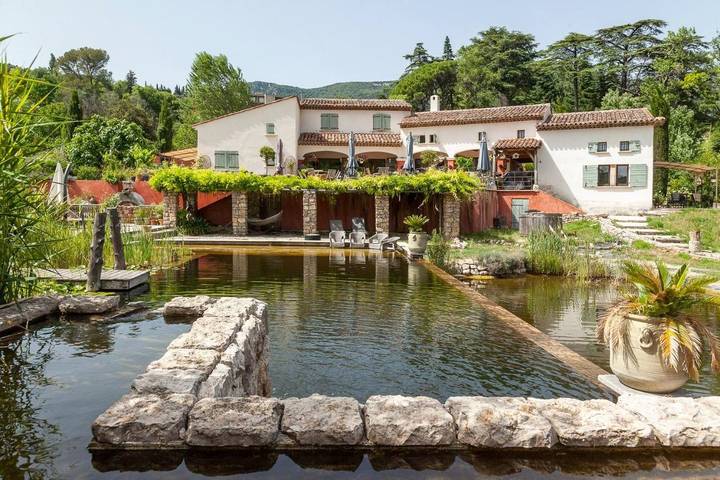 Chambre d’hôte pour 6 personnes, adapté aux familles dans le Var - 2