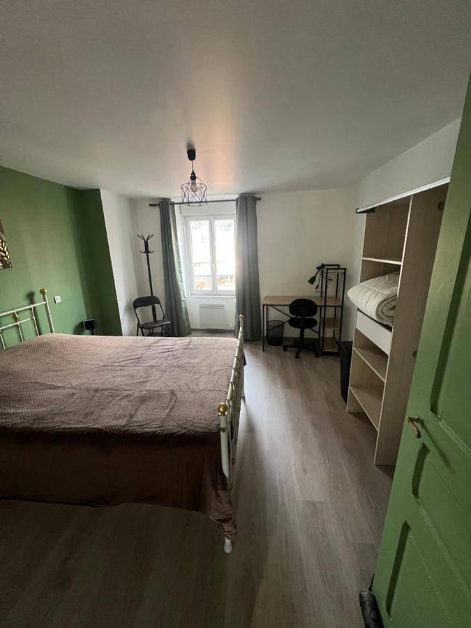 Gîte pour 3 personnes dans Lac de Naussac - 4