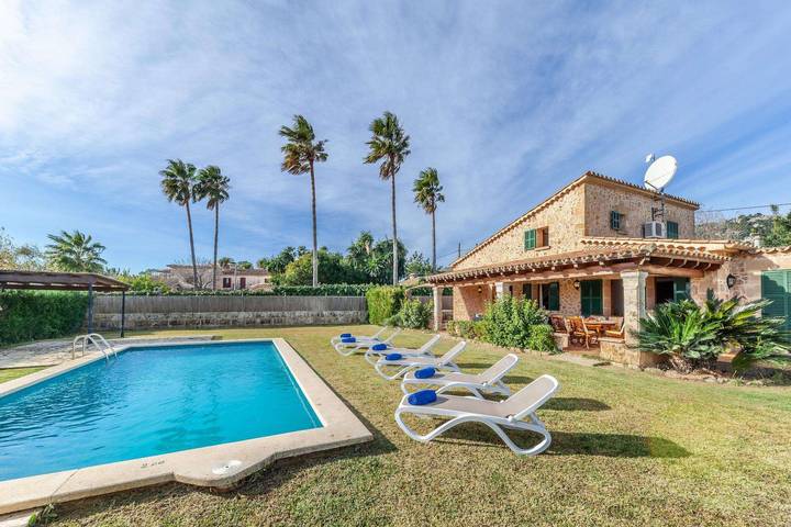 Villa for 6 people, with garden - 1