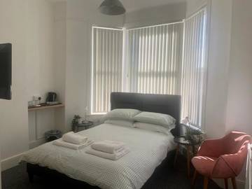 Chambre d’hôte pour 2 personnes, avec jardin à Liverpool