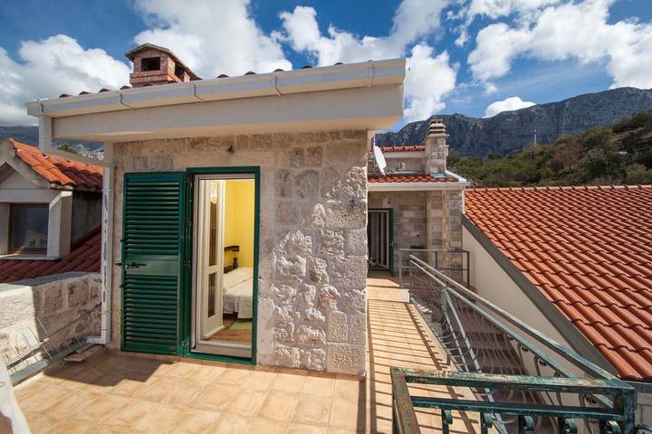 Holiday house Mars in Podgora, jacuzzi in Podgora, Rivera de Makarska