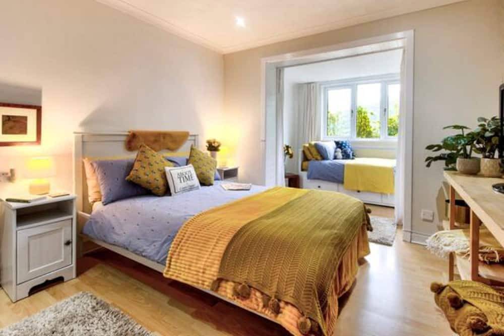 Braemoratbraeside - sleeps 12 guests  in 4 bedrooms in Loch Lomond, Argyll & Bute