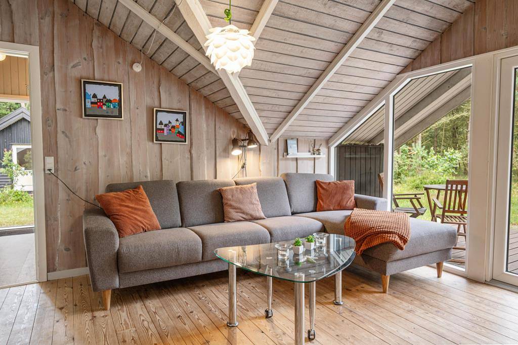 Gemütliches Ferienhaus mit Kaminofen in ungestörter Lage in Ho, Varde