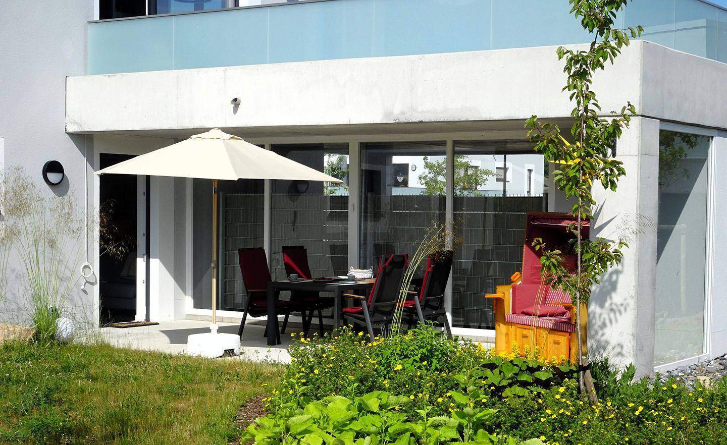 Ganze Wohnung, Appartement Kranich – Modern. Ruhig. Sonnenterrasse. Hund erlaubt. in Lohme, Nationalpark Jasmund