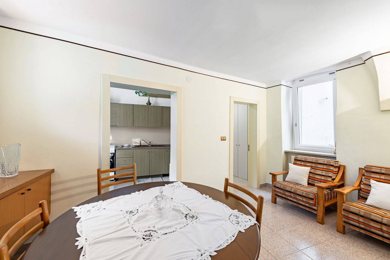 Appartamento intero, Casa Cenzina by Rentbeat in Locorotondo, Provincia di Bari