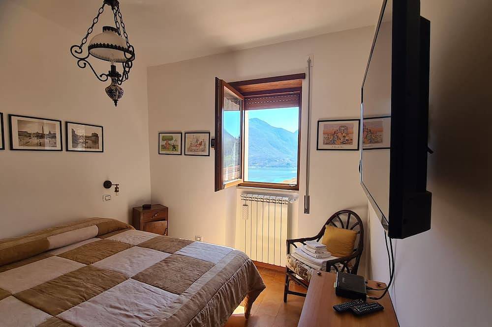 Appartamento intero, Amazing Lake View in Castel di Tora, Terminillo