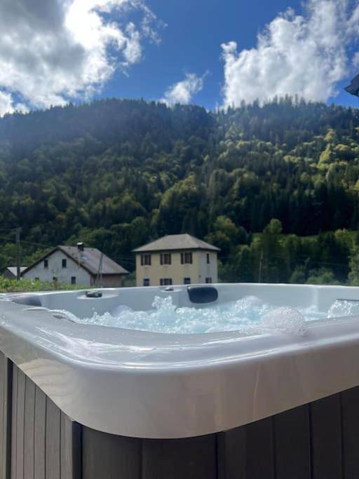 Villa en Bellevaux avec sauna et jacuzzi in Bellevaux, Région de Thonon-les-Bains