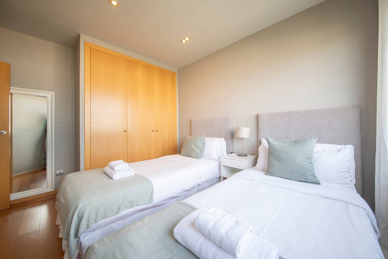 Appartement entier, Appartement de vacances pour 4 personnes avec balcon in Barcelona Centre, Barcelone