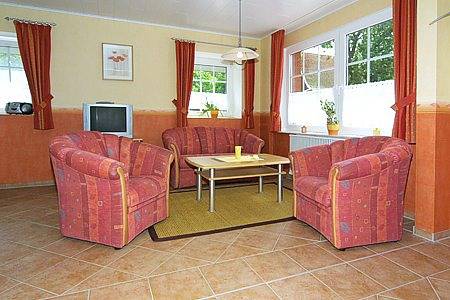 Ferienwohnung für 3 Personen, mit Terrasse und Garten in Werdum - 2