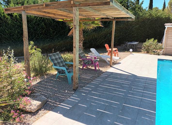 Gîte pour 3 personnes, avec piscine et jardin à Rognes - 3