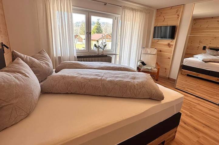 Ferienhaus für 4 Personen, mit Whirlpool und Sauna sowie Terrasse und Garten in Silz (Pfalz) - 4