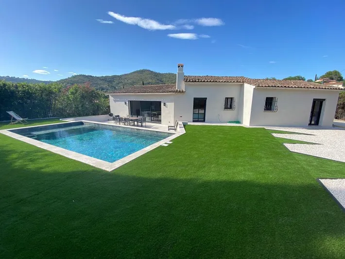 Chalet para 8 personas, con jardín y piscina - 1
