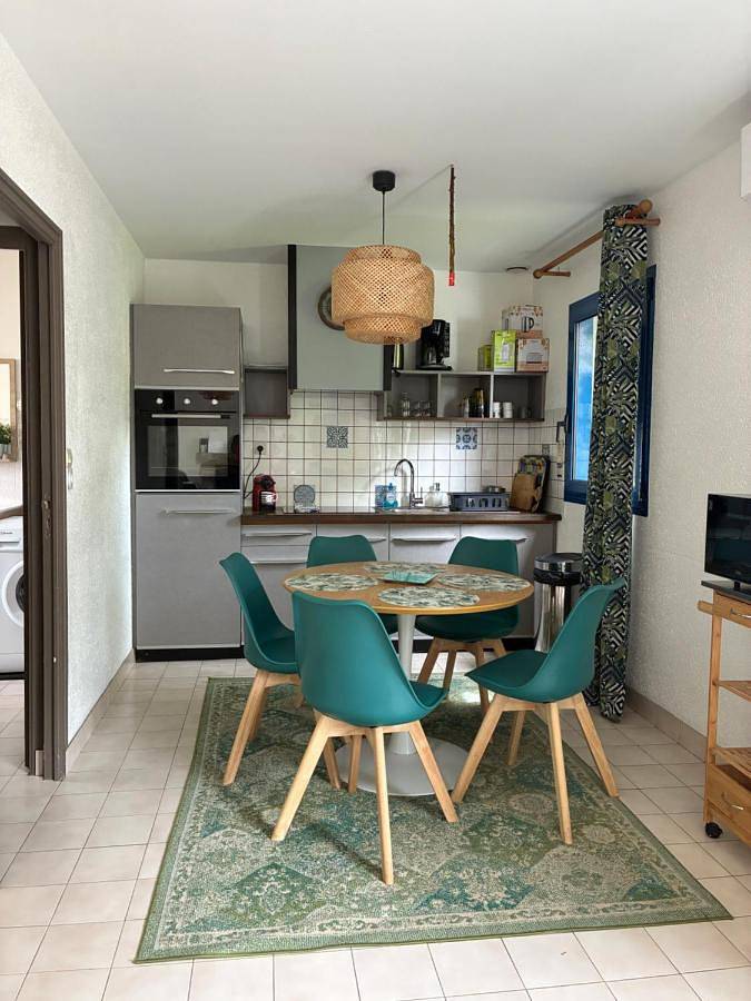 Location de vacances pour 4 personnes, avec terrasse ainsi que jardin et vue à Sizun - 4